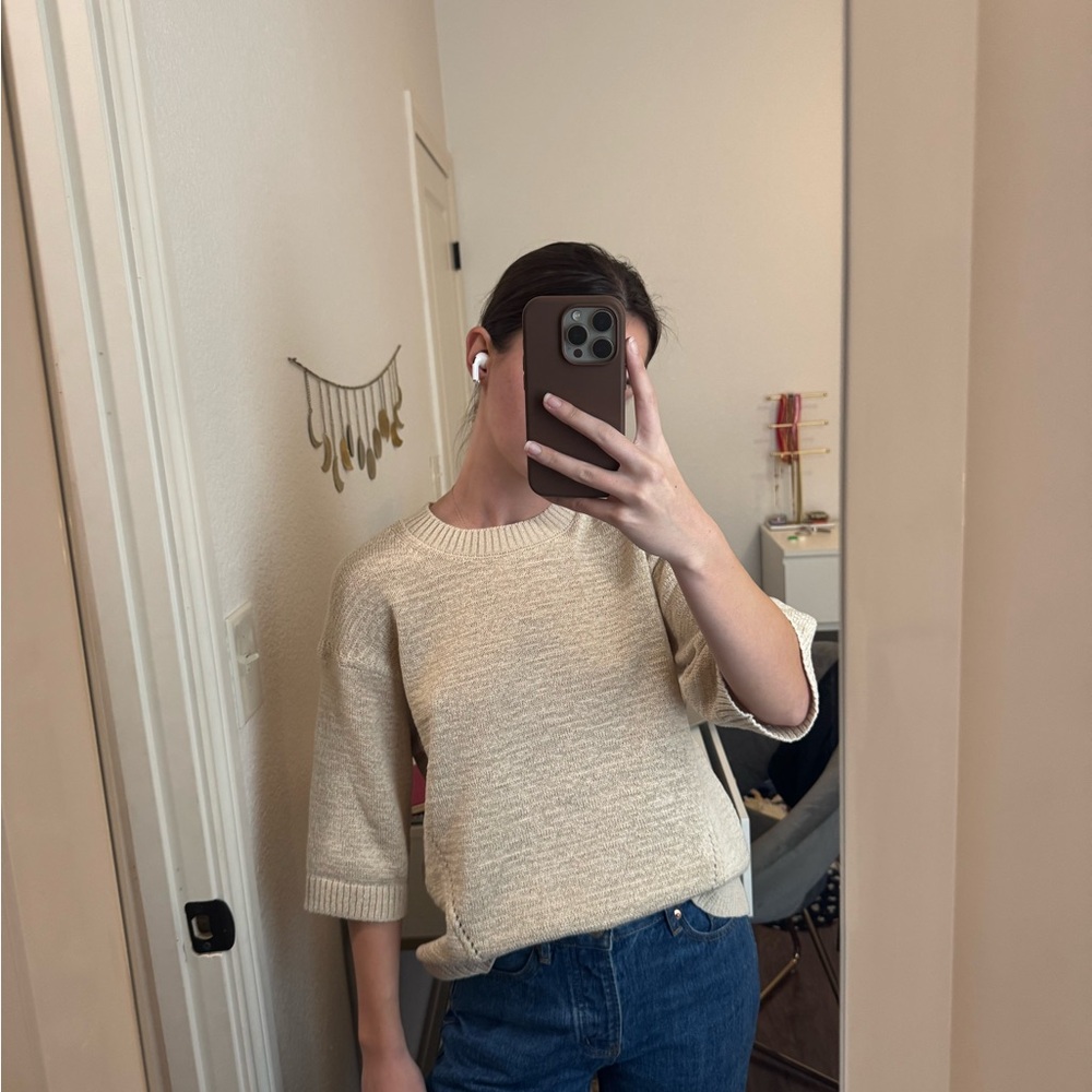 Banana Republic Cream Sweatshirt